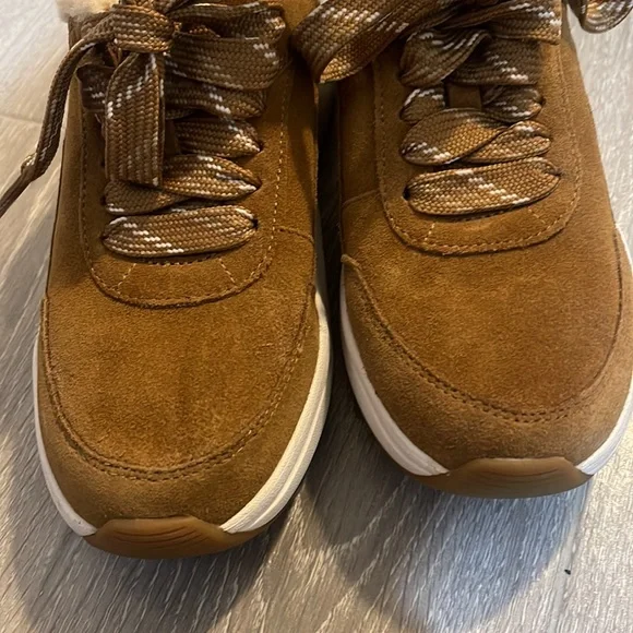 UGG LA Glide Heritage Sneakers Size 5 - Picture 6 of 7